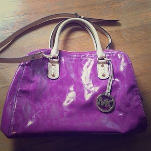 💜OFFERS💜 Authentic Michael Kors purse